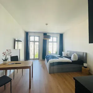 Innenstadt Refugium In Ruhiger Wasserlage+balkon Apartment